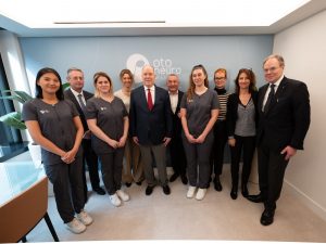 equipe-otoneuro-au-complet-inauguration-du-centre