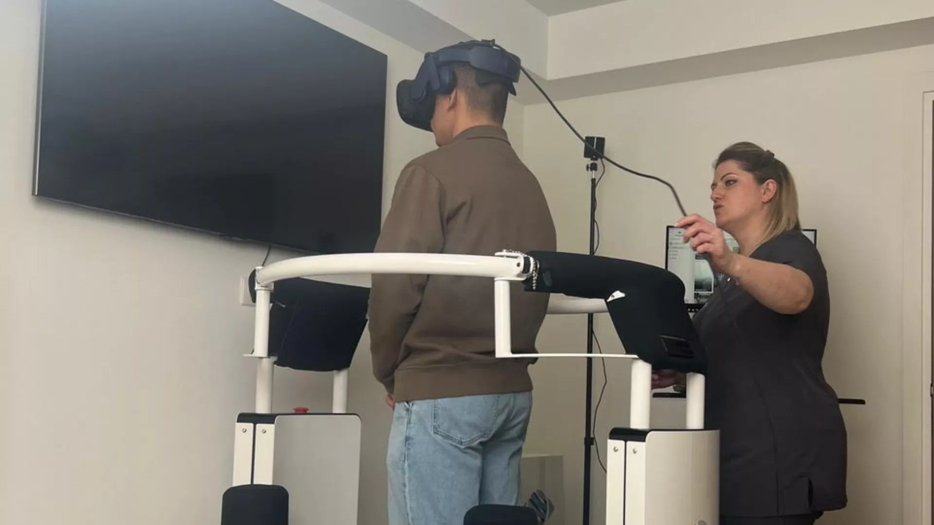 Piattaforma “Virtualis” per combattere i disturbi dell'equilibrio a Monaco